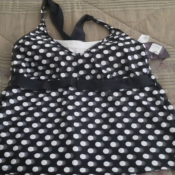 Tankini swim top - Picture 1 of 2